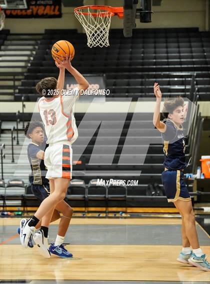 Thumbnail 3 in Mullen @ Lakewood photogallery.