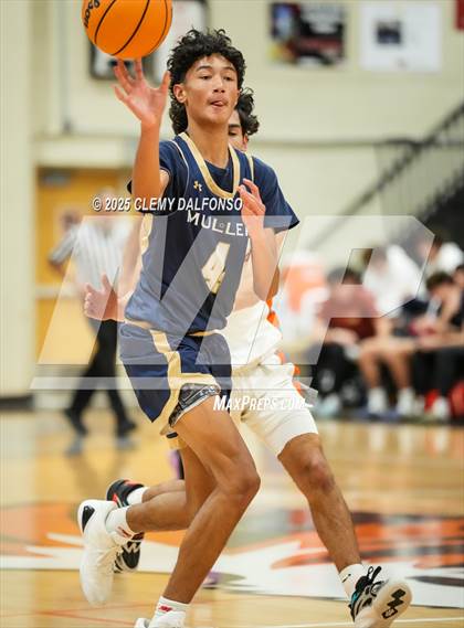 Thumbnail 3 in Mullen @ Lakewood photogallery.