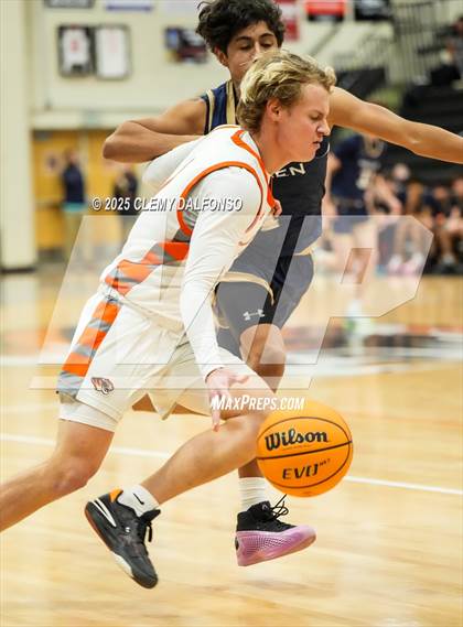 Thumbnail 1 in Mullen @ Lakewood photogallery.