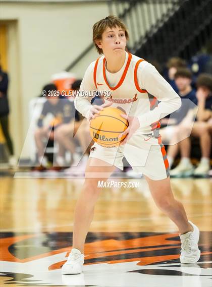 Thumbnail 3 in Mullen @ Lakewood photogallery.