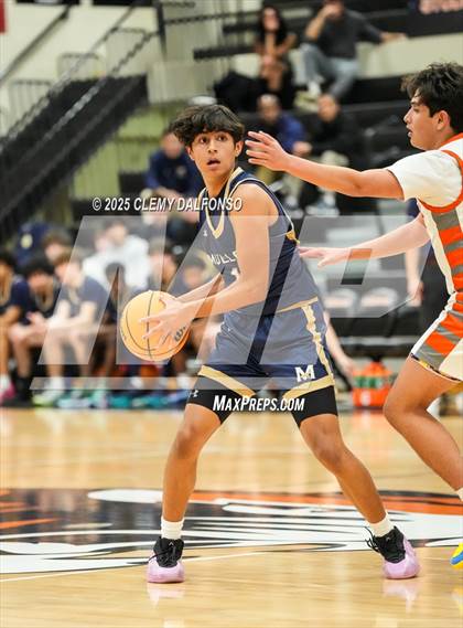 Thumbnail 3 in Mullen @ Lakewood photogallery.