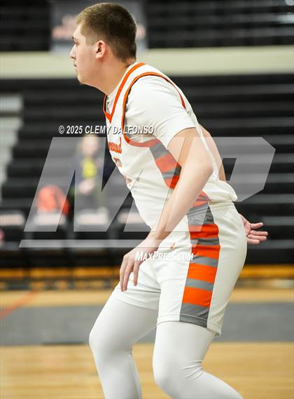 Thumbnail 2 in Mullen @ Lakewood photogallery.