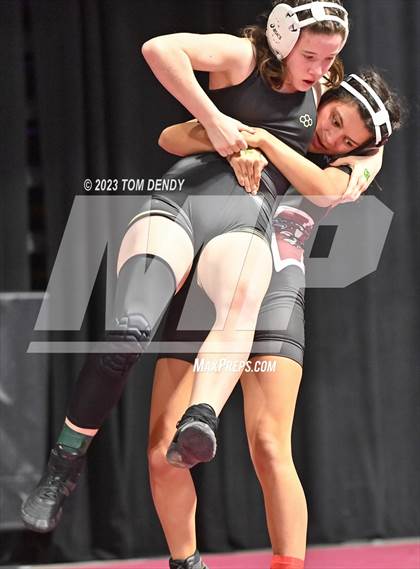 Thumbnail 2 in UIL 5A/6A State Championships - Round 1 photogallery.