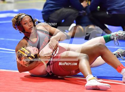 Thumbnail 2 in UIL 5A/6A State Championships - Round 1 photogallery.
