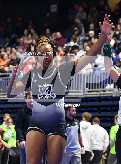 Thumbnail 1 in UIL 5A/6A State Championships - Round 1 photogallery.