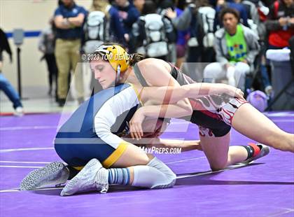 Thumbnail 2 in UIL 5A/6A State Championships - Round 1 photogallery.
