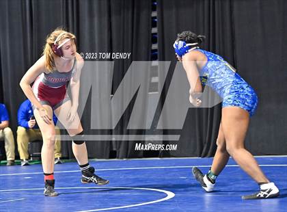 Thumbnail 2 in UIL 5A/6A State Championships - Round 1 photogallery.