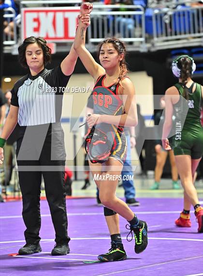 Thumbnail 1 in UIL 5A/6A State Championships - Round 1 photogallery.