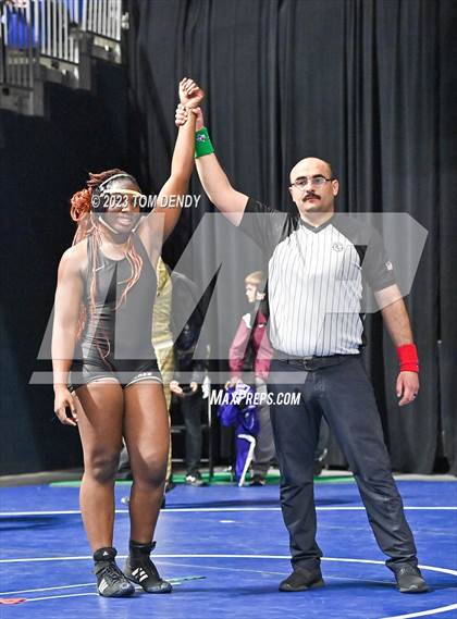 Thumbnail 2 in UIL 5A/6A State Championships - Round 1 photogallery.