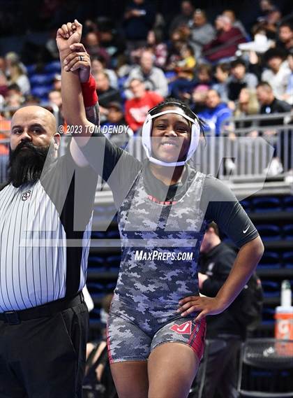 Thumbnail 2 in UIL 5A/6A State Championships - Round 1 photogallery.