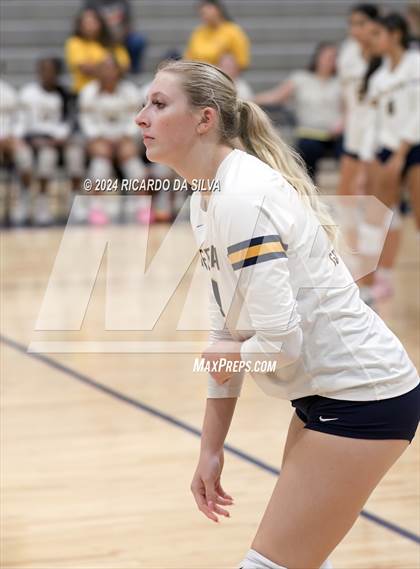 Thumbnail 1 in Freeman vs Cinco Ranch photogallery.