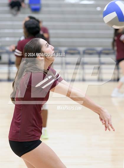 Thumbnail 1 in Freeman vs Cinco Ranch photogallery.