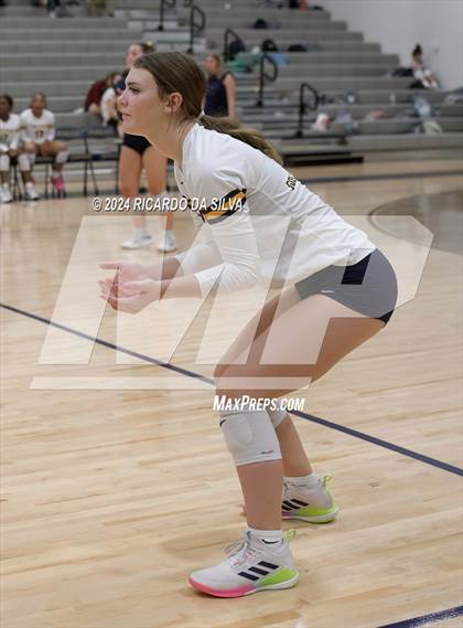 Thumbnail 2 in Freeman vs Cinco Ranch photogallery.