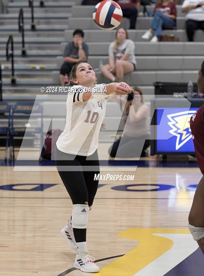 Thumbnail 2 in Freeman vs Cinco Ranch photogallery.