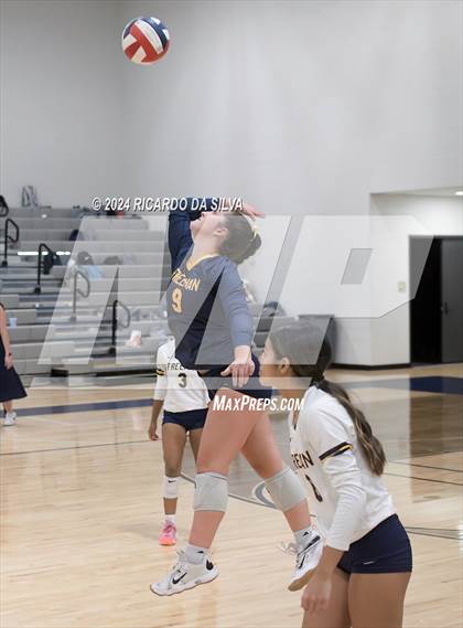 Thumbnail 2 in Freeman vs Cinco Ranch photogallery.