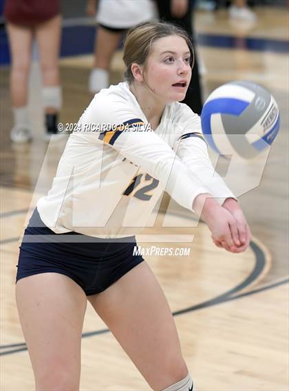 Thumbnail 3 in Freeman vs Cinco Ranch photogallery.