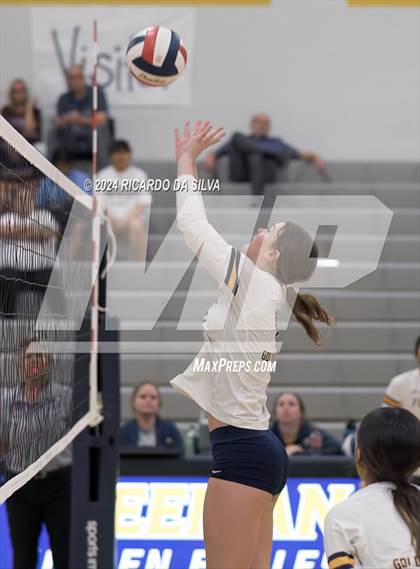 Thumbnail 3 in Freeman vs Cinco Ranch photogallery.