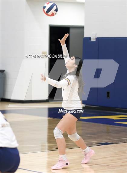 Thumbnail 3 in Freeman vs Cinco Ranch photogallery.