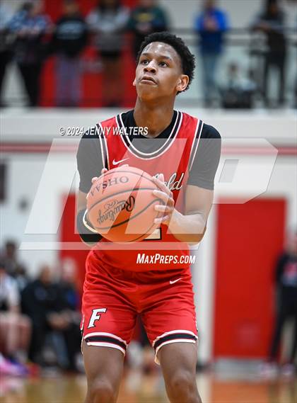 Thumbnail 3 in Hamilton vs. Fairfield (OHSAA Southwest District Division 1 Sectionals Round 2) photogallery.