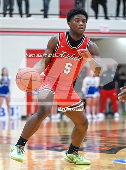 Thumbnail 3 in Hamilton vs. Fairfield (OHSAA Southwest District Division 1 Sectionals Round 2) photogallery.