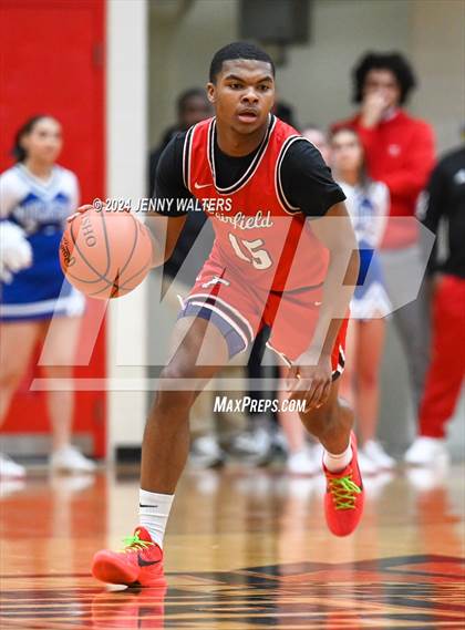 Thumbnail 2 in Hamilton vs. Fairfield (OHSAA Southwest District Division 1 Sectionals Round 2) photogallery.