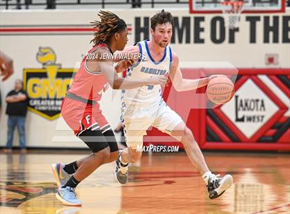 Thumbnail 1 in Hamilton vs. Fairfield (OHSAA Southwest District Division 1 Sectionals Round 2) photogallery.