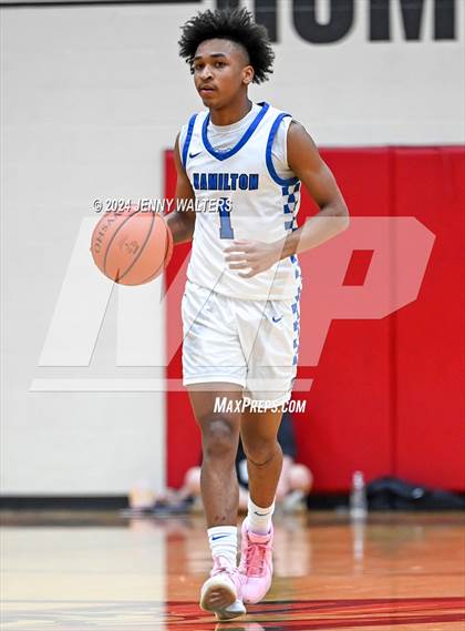 Thumbnail 1 in Hamilton vs. Fairfield (OHSAA Southwest District Division 1 Sectionals Round 2) photogallery.