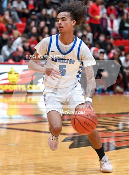 Thumbnail 1 in Hamilton vs. Fairfield (OHSAA Southwest District Division 1 Sectionals Round 2) photogallery.