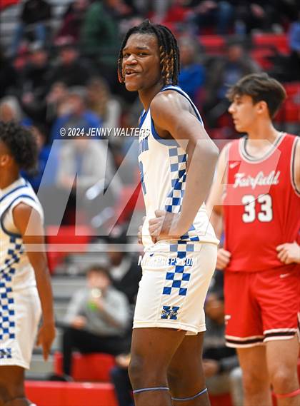 Thumbnail 1 in Hamilton vs. Fairfield (OHSAA Southwest District Division 1 Sectionals Round 2) photogallery.