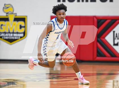 Thumbnail 2 in Hamilton vs. Fairfield (OHSAA Southwest District Division 1 Sectionals Round 2) photogallery.
