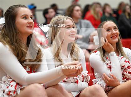 Thumbnail 2 in Hamilton vs. Fairfield (OHSAA Southwest District Division 1 Sectionals Round 2) photogallery.