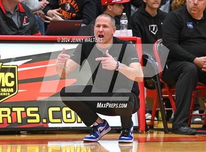 Thumbnail 1 in Hamilton vs. Fairfield (OHSAA Southwest District Division 1 Sectionals Round 2) photogallery.