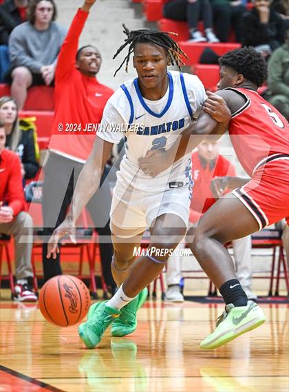 Thumbnail 2 in Hamilton vs. Fairfield (OHSAA Southwest District Division 1 Sectionals Round 2) photogallery.