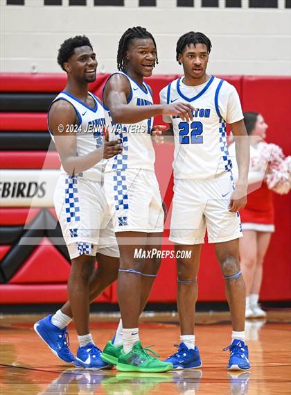 Thumbnail 2 in Hamilton vs. Fairfield (OHSAA Southwest District Division 1 Sectionals Round 2) photogallery.