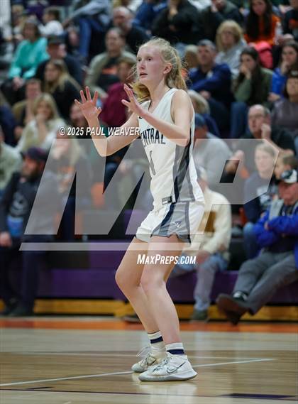 Thumbnail 2 in Central Columbia vs. Jersey Shore (PIAA District 4 Class 4A Final) photogallery.