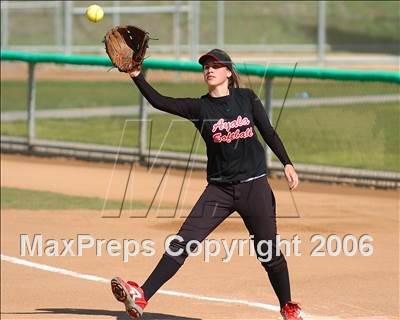 Thumbnail 1 in Ayala vs. Don Lugo (Jurupa Tourney) photogallery.