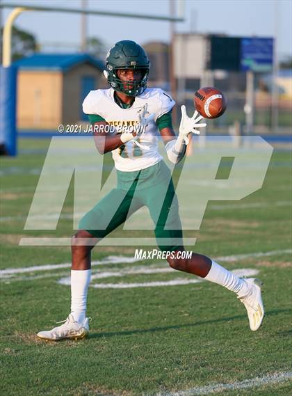 Thumbnail 1 in East Chambers @ Hamshire-Fannett photogallery.