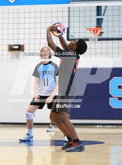 Thumbnail 2 in Wayne School of Engineering vs. New Bern (Beach Bash) photogallery.