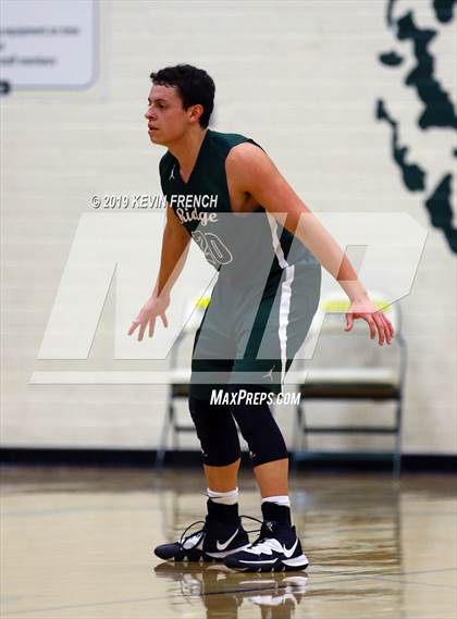 Thumbnail 1 in Mountain Ridge vs. New Trier (Horizon Holiday Hoops Tournament) photogallery.