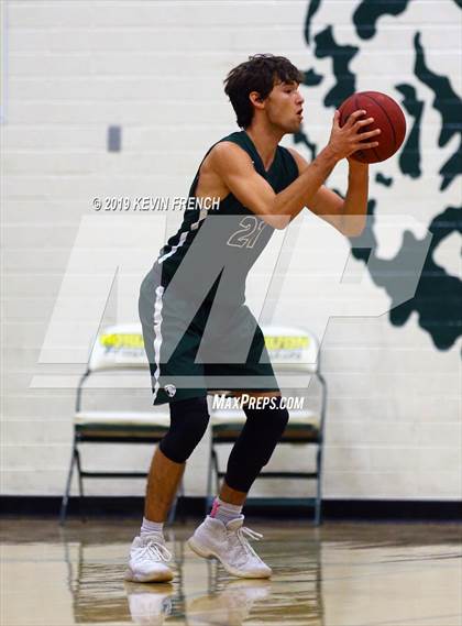 Thumbnail 1 in Mountain Ridge vs. New Trier (Horizon Holiday Hoops Tournament) photogallery.