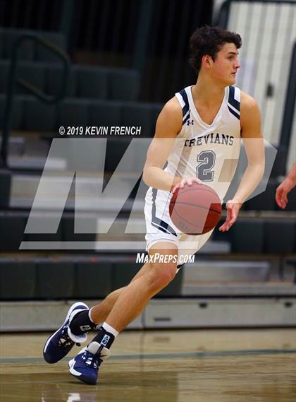 Thumbnail 3 in Mountain Ridge vs. New Trier (Horizon Holiday Hoops Tournament) photogallery.