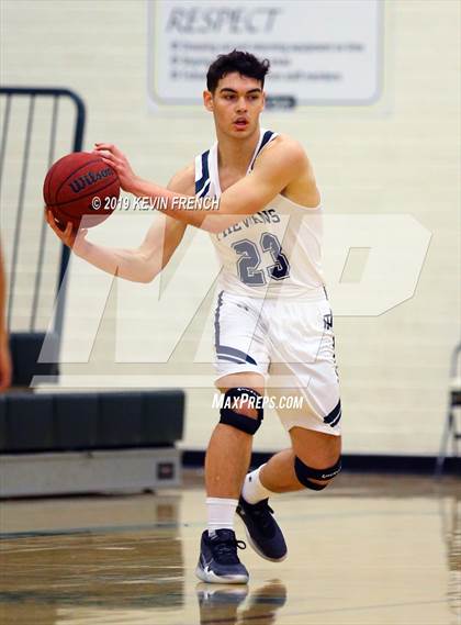 Thumbnail 1 in Mountain Ridge vs. New Trier (Horizon Holiday Hoops Tournament) photogallery.