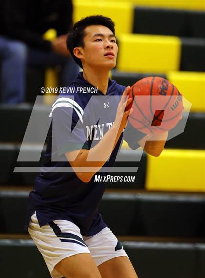 Thumbnail 2 in Mountain Ridge vs. New Trier (Horizon Holiday Hoops Tournament) photogallery.