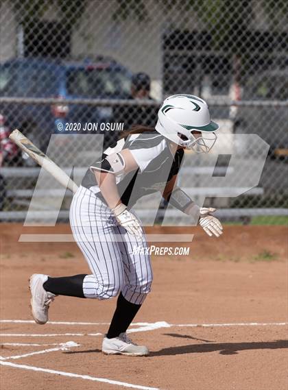 Thumbnail 3 in Pacifica vs. Foothill Tech photogallery.