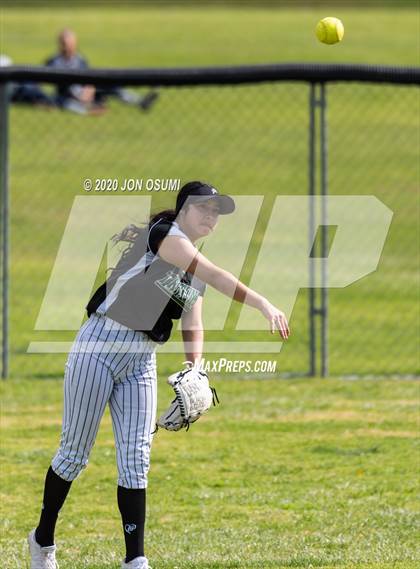 Thumbnail 1 in Pacifica vs. Foothill Tech photogallery.