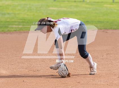 Thumbnail 1 in Pacifica vs. Foothill Tech photogallery.