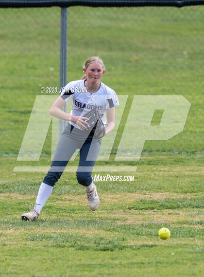Thumbnail 1 in Pacifica vs. Foothill Tech photogallery.
