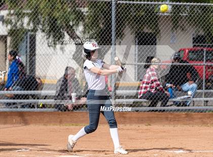 Thumbnail 3 in Pacifica vs. Foothill Tech photogallery.
