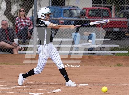 Thumbnail 1 in Pacifica vs. Foothill Tech photogallery.
