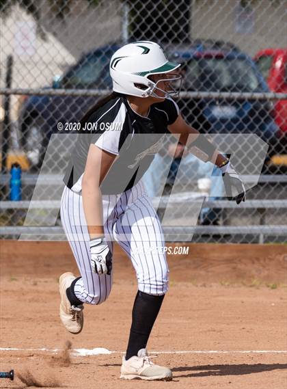 Thumbnail 1 in Pacifica vs. Foothill Tech photogallery.